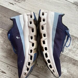 On Running Blue Cloudmonster Sz 9